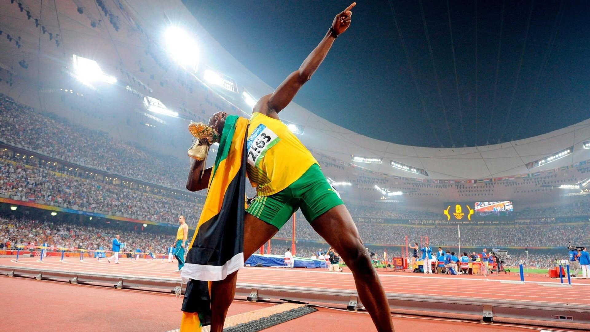 雄鹿退役拉里·桑德斯球衣，表彰防守贡献，里德 雄鹿